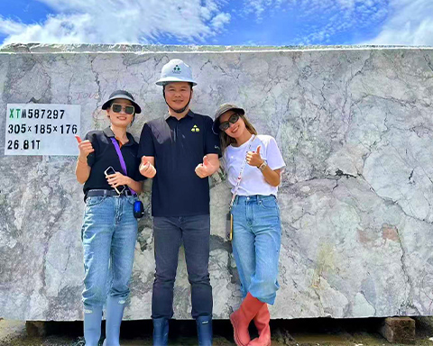 STONELINK Menandatangani sebagai Ejen Eksklusif Asia untuk Siri Marmar Sakura Empat Musim